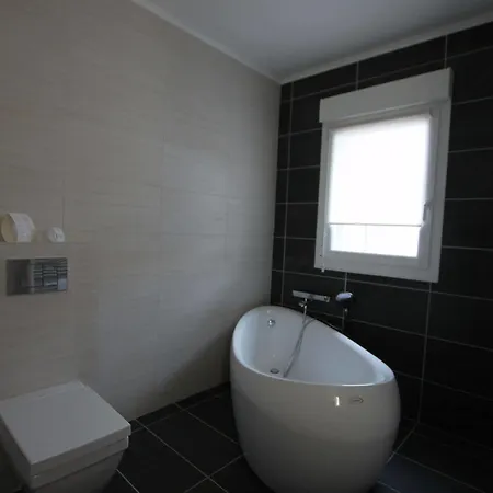 Le Cheval Blanc Hotel *
