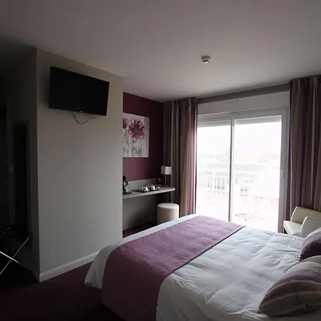 Le Cheval Blanc Hotel *